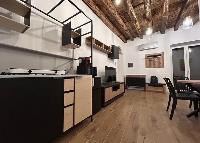 Paternostro Luxury Apartment